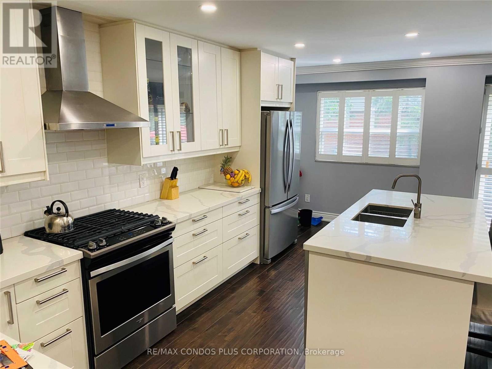 31 - 525 Meadows Boulevard, Mississauga (Rathwood), Ontario  L4Z 1H2 - Photo 3 - W11966803