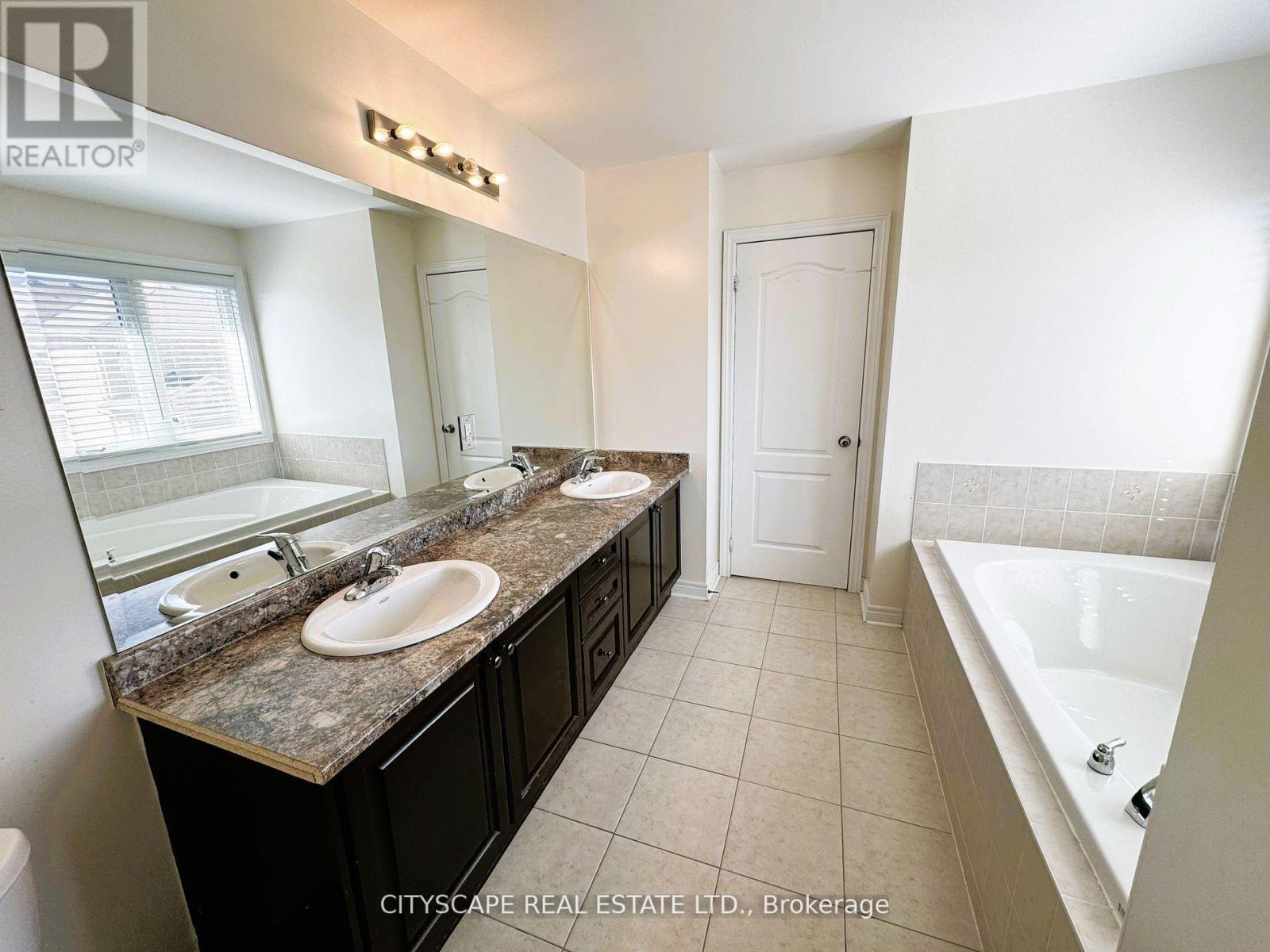 7 Attraction Drive, Brampton, Ontario  L6Y 2Z8 - Photo 22 - W11919996