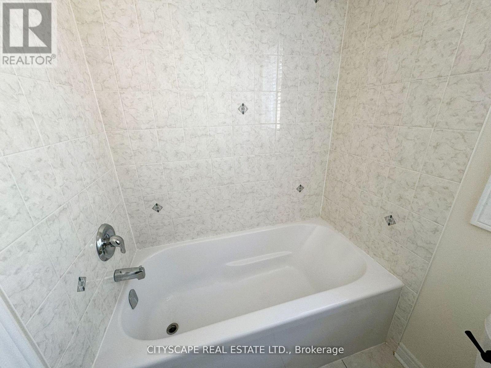 7 Attraction Drive, Brampton, Ontario  L6Y 2Z8 - Photo 34 - W11919996