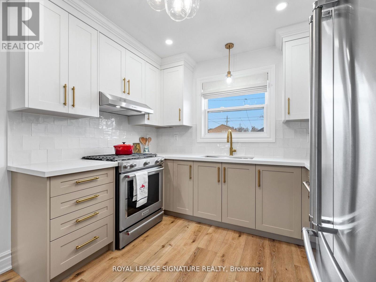 136 Schell Avenue, Toronto, Ontario  M6E 2T1 - Photo 22 - W12181367