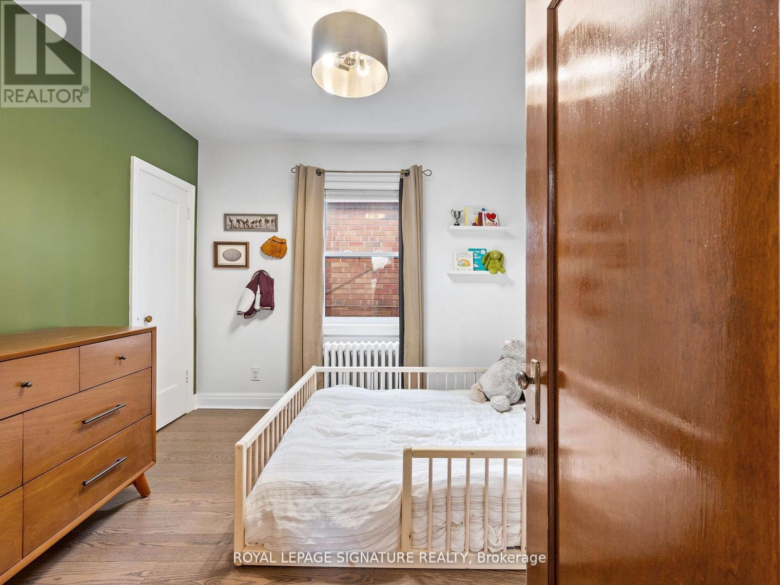 136 Schell Avenue, Toronto, Ontario  M6E 2T1 - Photo 27 - W12181367