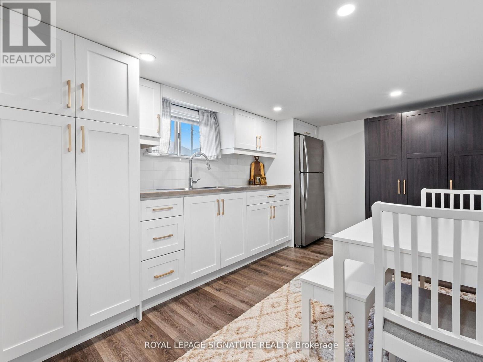 136 Schell Avenue, Toronto, Ontario  M6E 2T1 - Photo 40 - W12181367