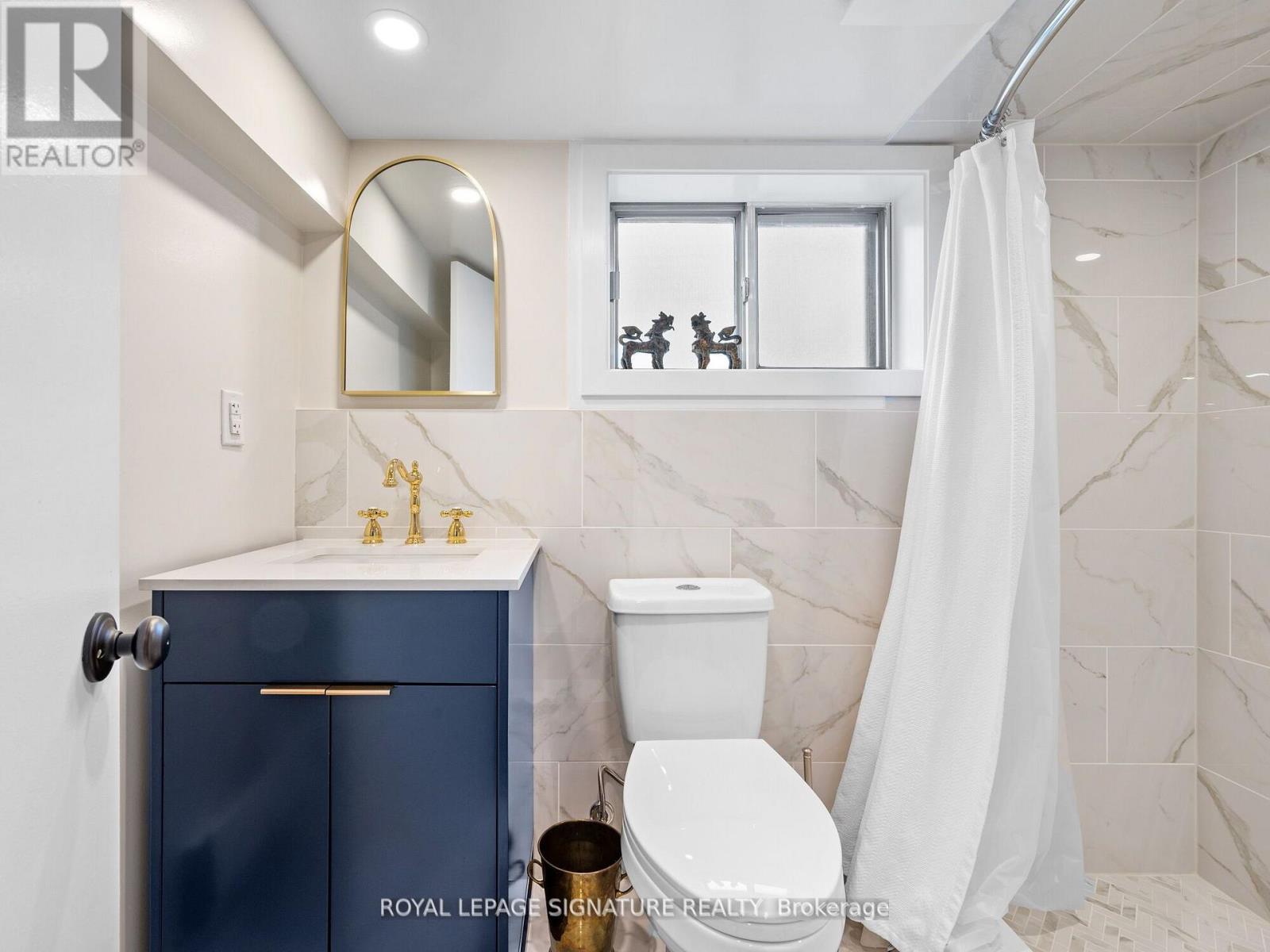136 Schell Avenue, Toronto, Ontario  M6E 2T1 - Photo 42 - W12181367