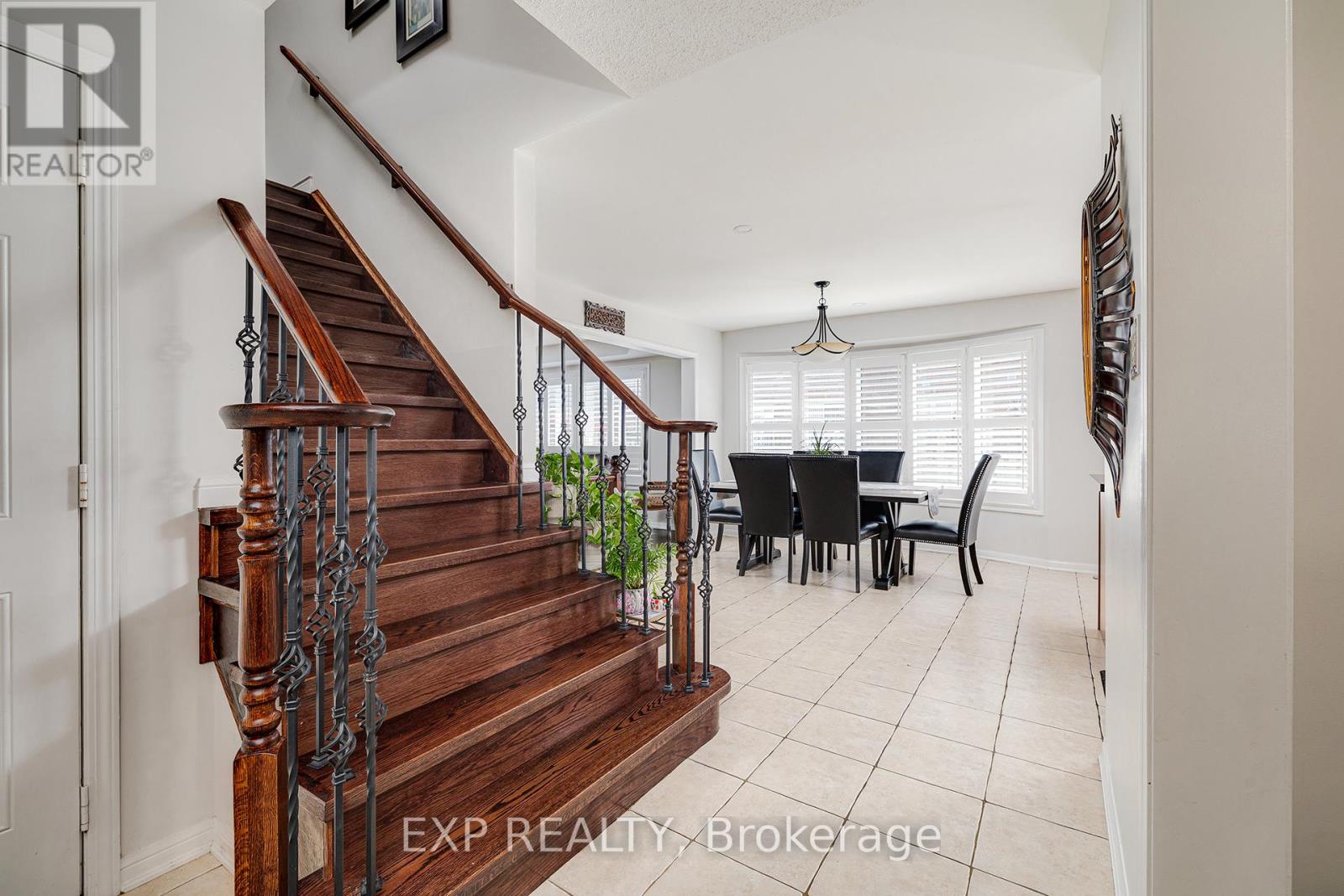951 Cousens Terrace, Milton, Ontario  L9T 0E1 - Photo 2 - W12181414