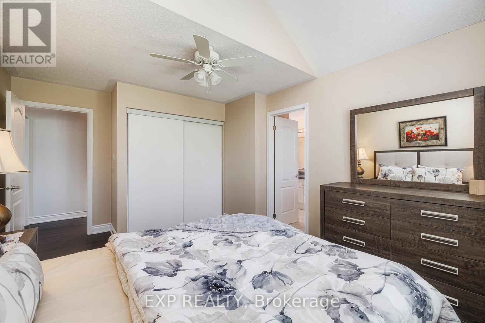 951 Cousens Terrace, Milton, Ontario  L9T 0E1 - Photo 25 - W12181414
