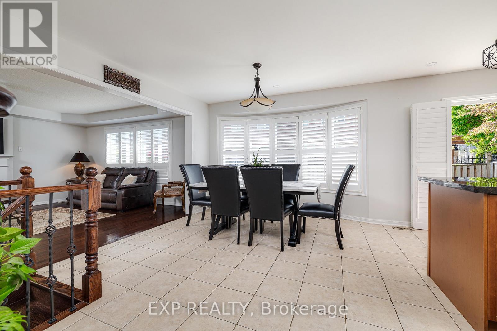 951 Cousens Terrace, Milton, Ontario  L9T 0E1 - Photo 3 - W12181414