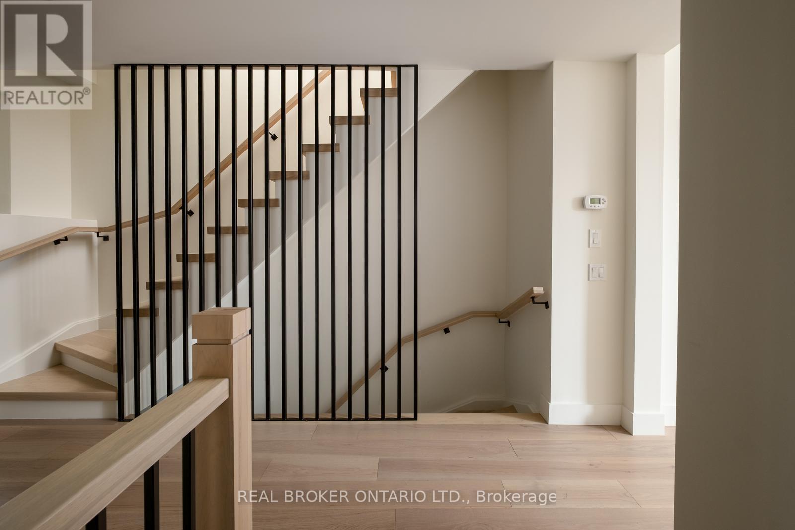 170 The Kingsway, Toronto, Ontario  M8X 2V6 - Photo 15 - W12181426