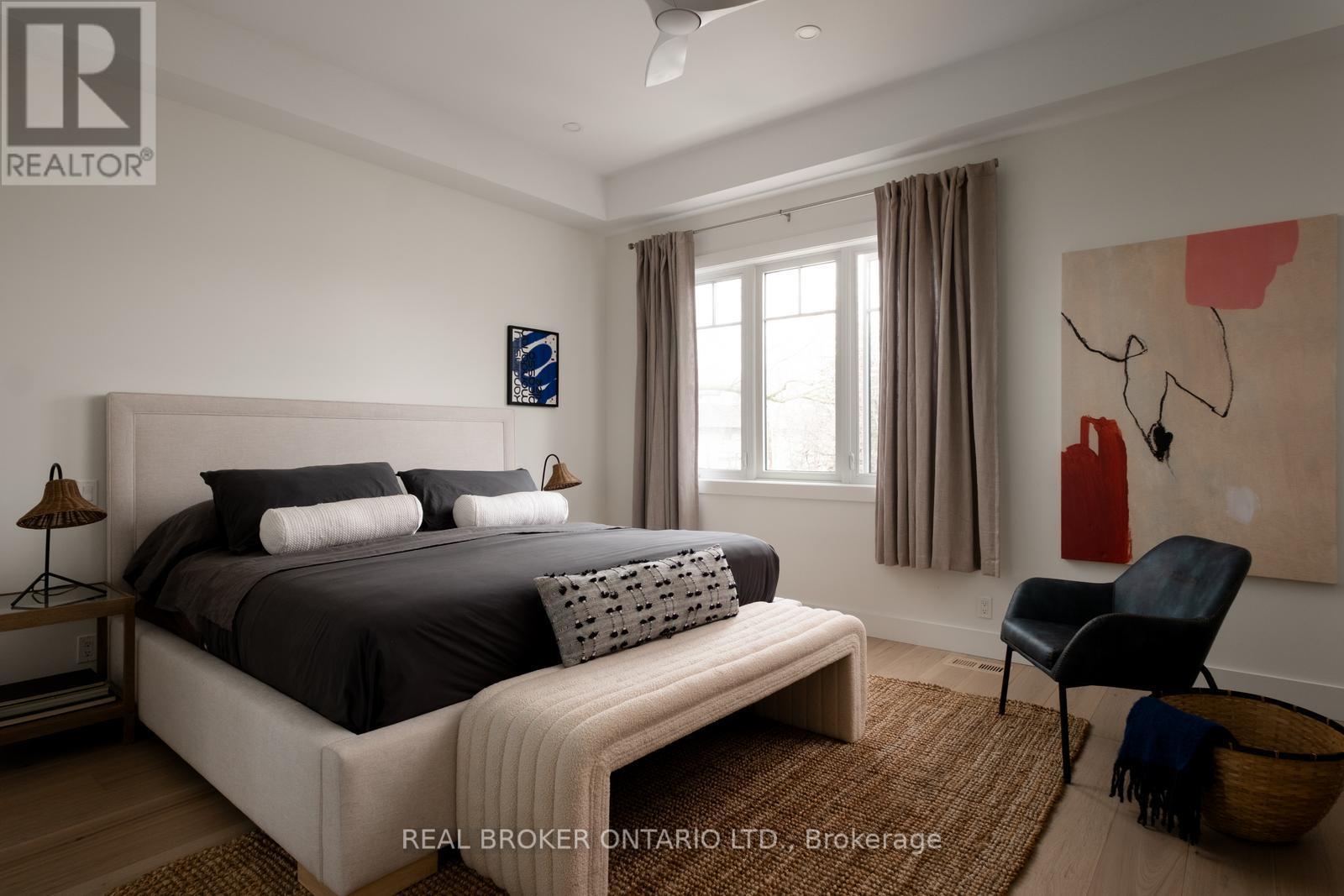 170 The Kingsway, Toronto, Ontario  M8X 2V6 - Photo 16 - W12181426