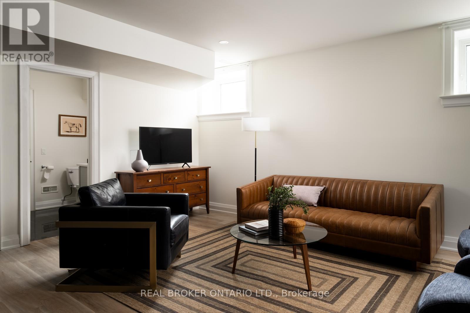 170 The Kingsway, Toronto, Ontario  M8X 2V6 - Photo 25 - W12181426