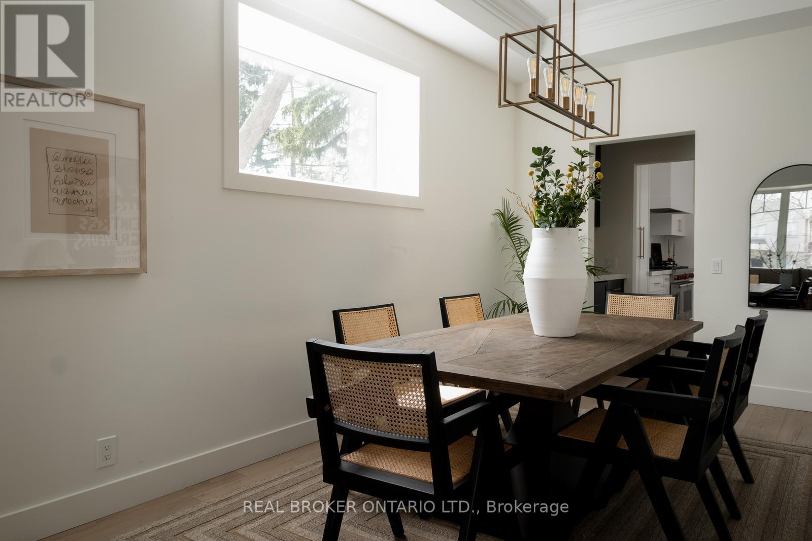 170 The Kingsway, Toronto, Ontario  M8X 2V6 - Photo 5 - W12181426