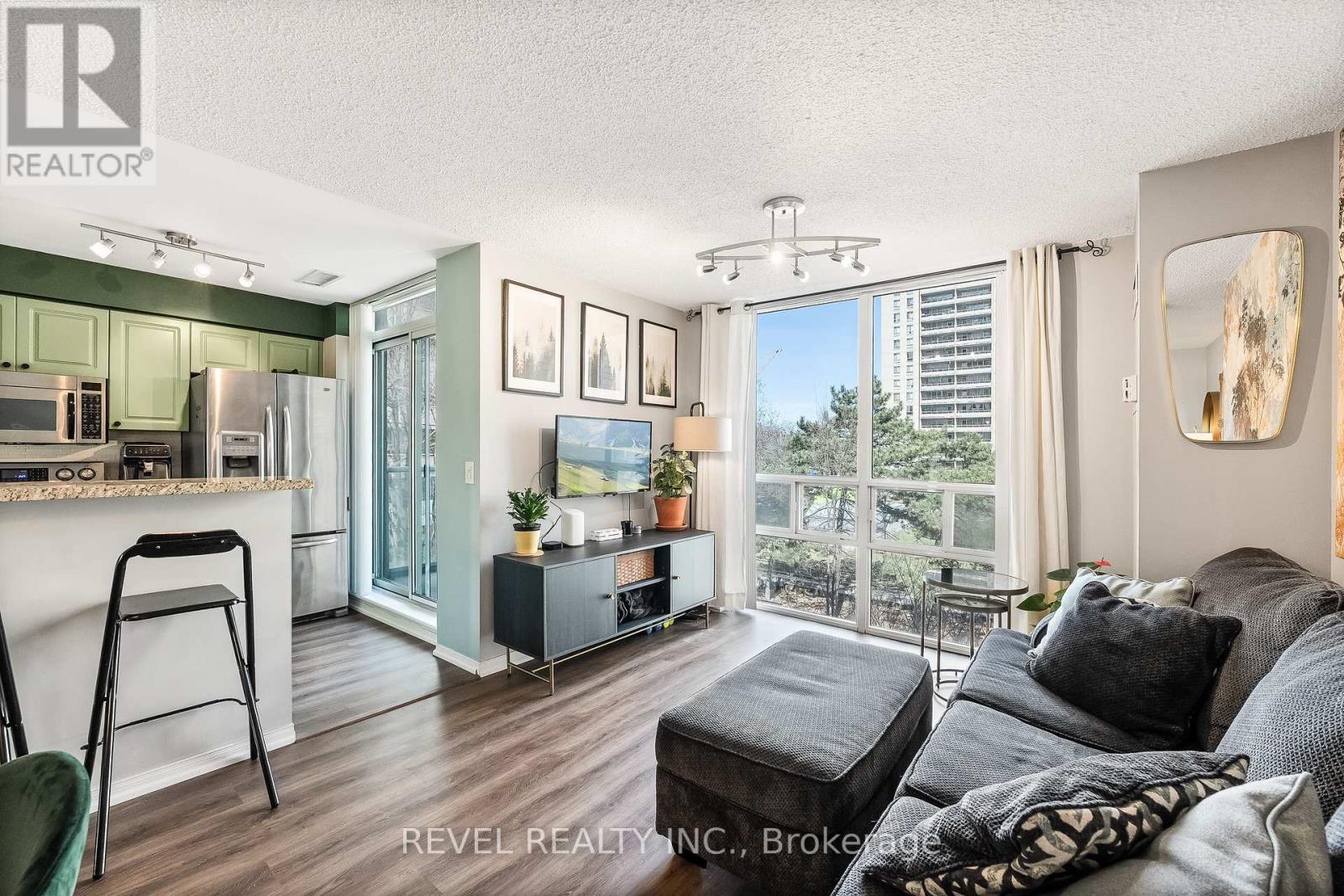 413 - 17 Michael Power Place, Toronto (Islington-City Centre West), Ontario  M9A 5G5 - Photo 9 - W12181449