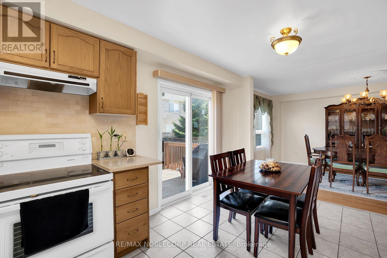 129 Queen Mary Drive, Brampton, Ontario  L7A 2R5 - Photo 16 - W12181458