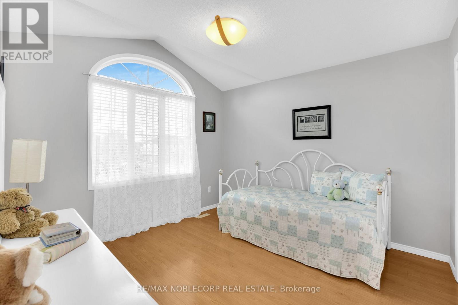 129 Queen Mary Drive, Brampton, Ontario  L7A 2R5 - Photo 29 - W12181458