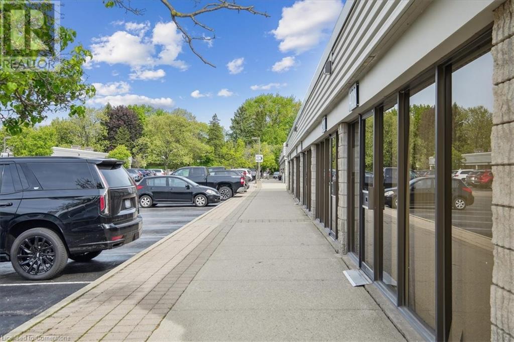 2289 Fairview Street Unit# 321, Burlington, Ontario  L7R 2E3 - Photo 3 - 40733552