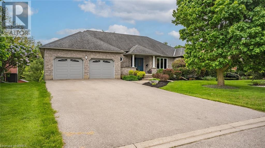 92 RACE Street, paris, Ontario