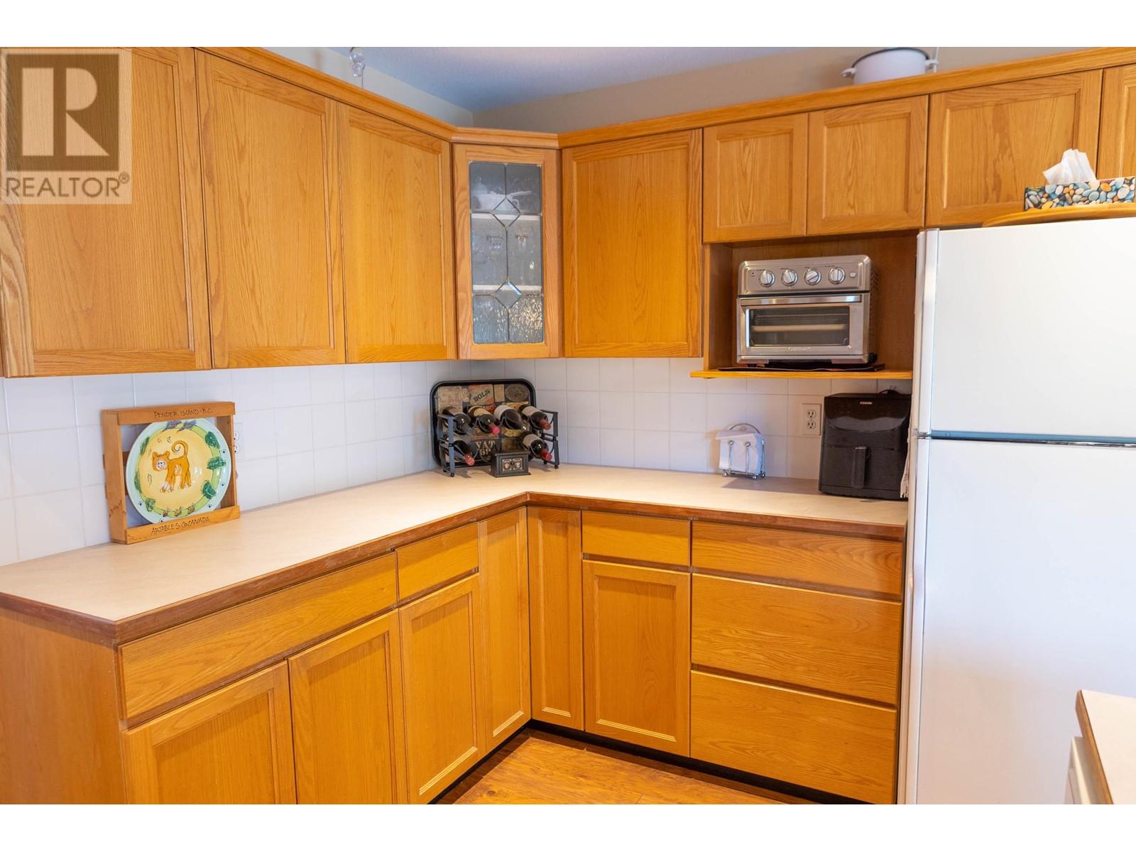 888 Herrmann Street, Coquitlam, British Columbia  V3C 6E7 - Photo 8 - R3005941
