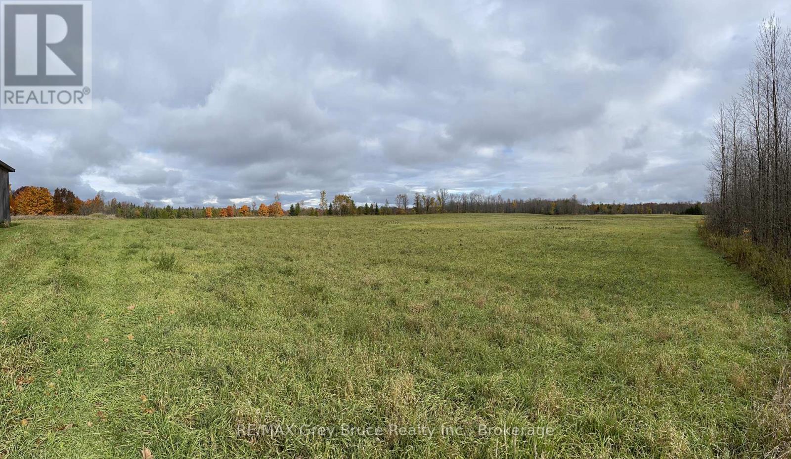 2-3 Sutter Road, Northern Bruce Peninsula, Ontario  N0H 2T0 - Photo 14 - X12100737