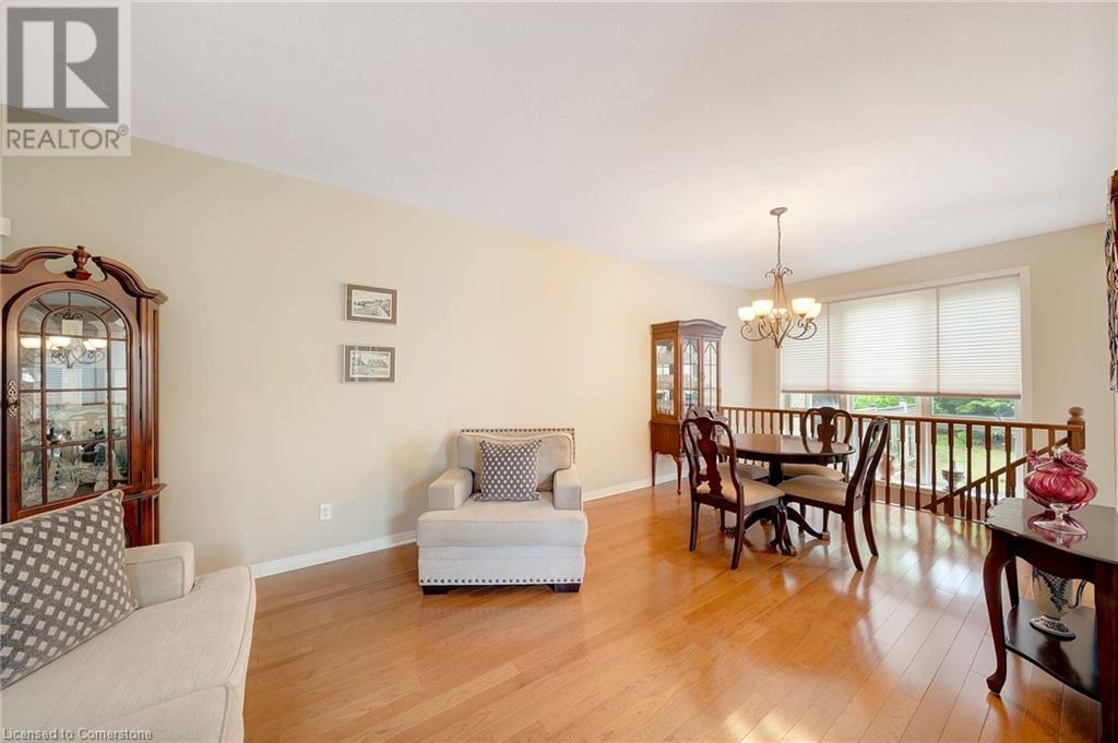 Property at 28 DOON MILLS Drive Unit# 17 image 4