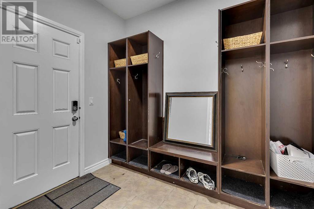 Property at 168 Aspenshire Drive SW image 4