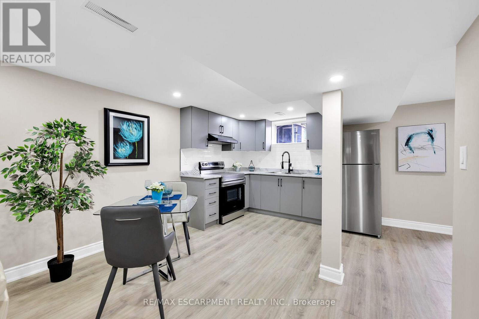 944 Concession Street, Hamilton (Raleigh), Ontario  L8V 1G2 - Photo 24 - X12181375