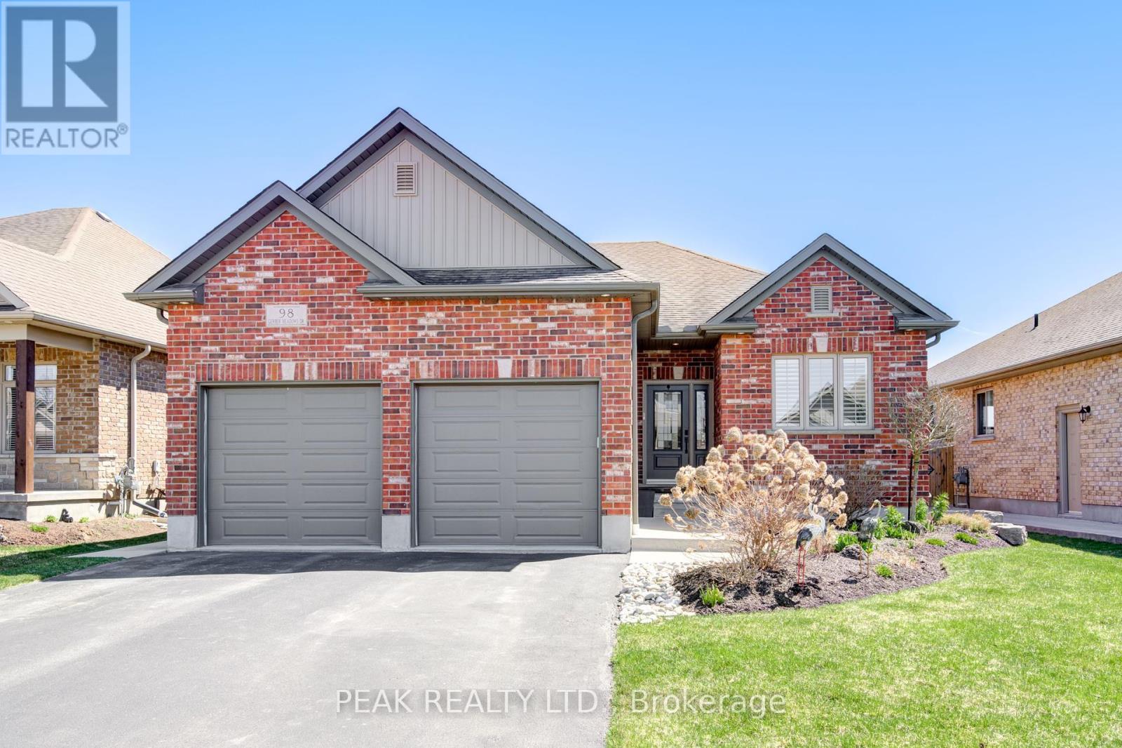 98 Gerber Meadows Drive, Wellesley, Ontario  N0B 2T0 - Photo 2 - X12181402