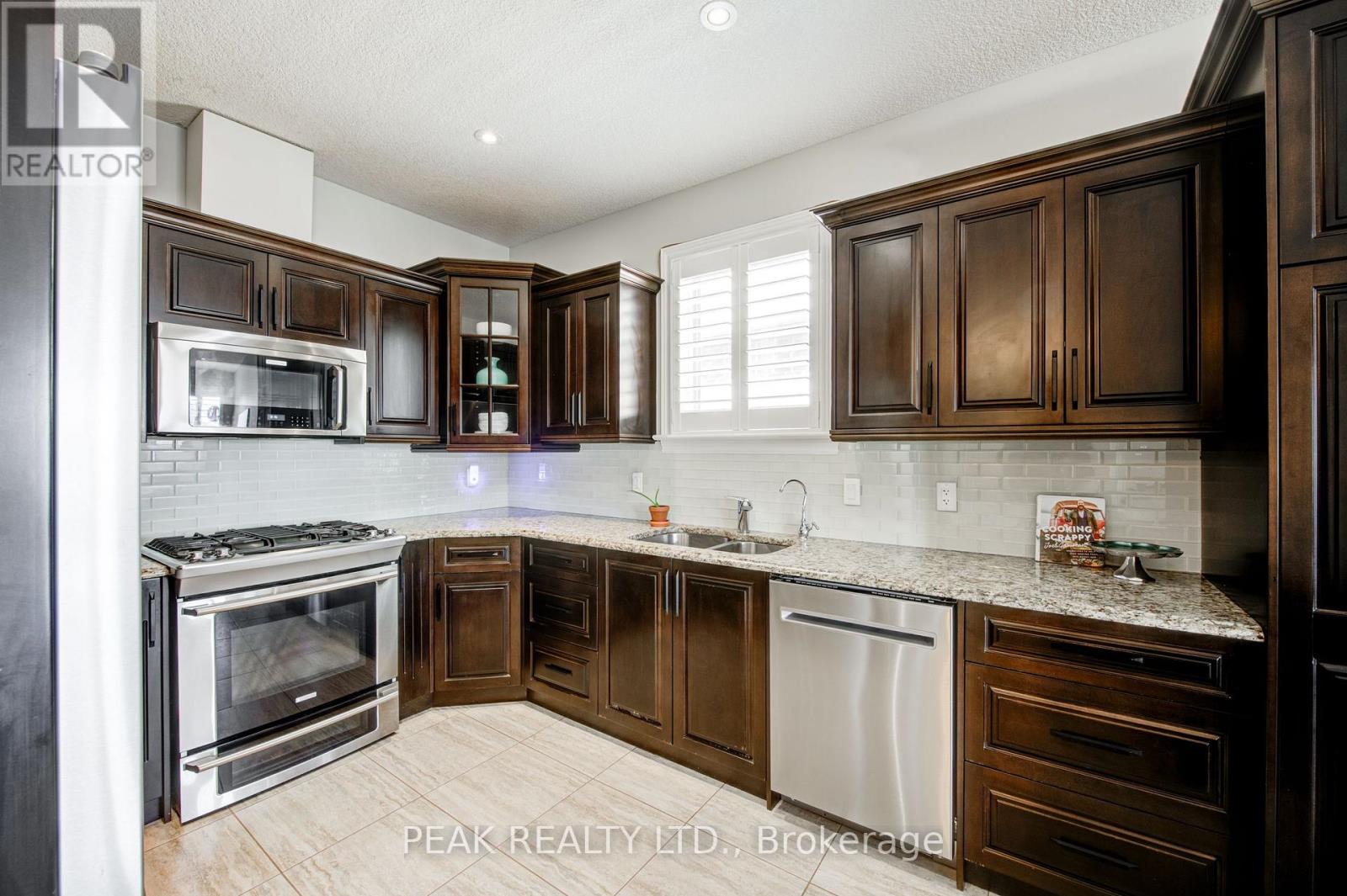 98 Gerber Meadows Drive, Wellesley, Ontario  N0B 2T0 - Photo 22 - X12181402