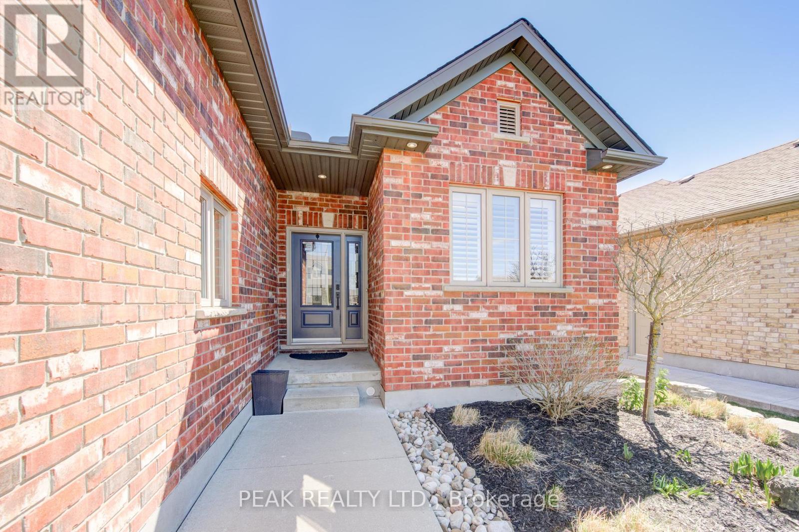 98 Gerber Meadows Drive, Wellesley, Ontario  N0B 2T0 - Photo 4 - X12181402