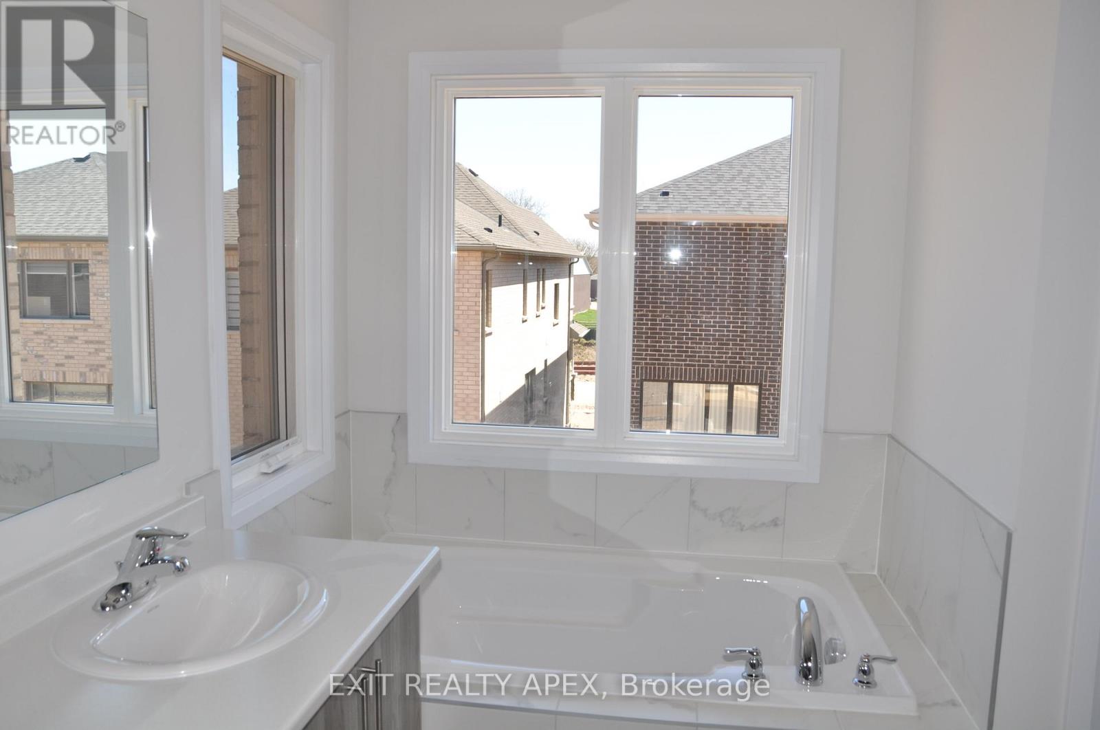 68 Conboy Drive, Erin, Ontario  N0B 1T0 - Photo 28 - X12181422