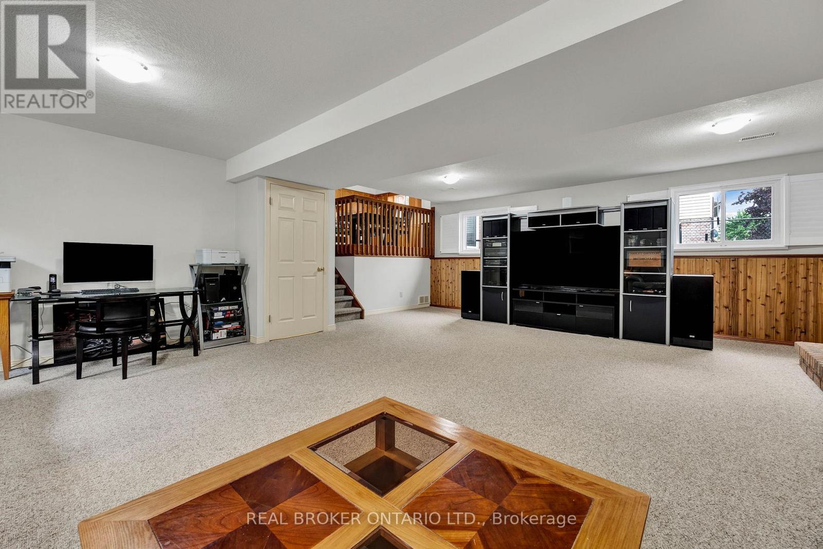 483 Northlake Drive, Waterloo, Ontario  N2V 2A4 - Photo 16 - X12181423