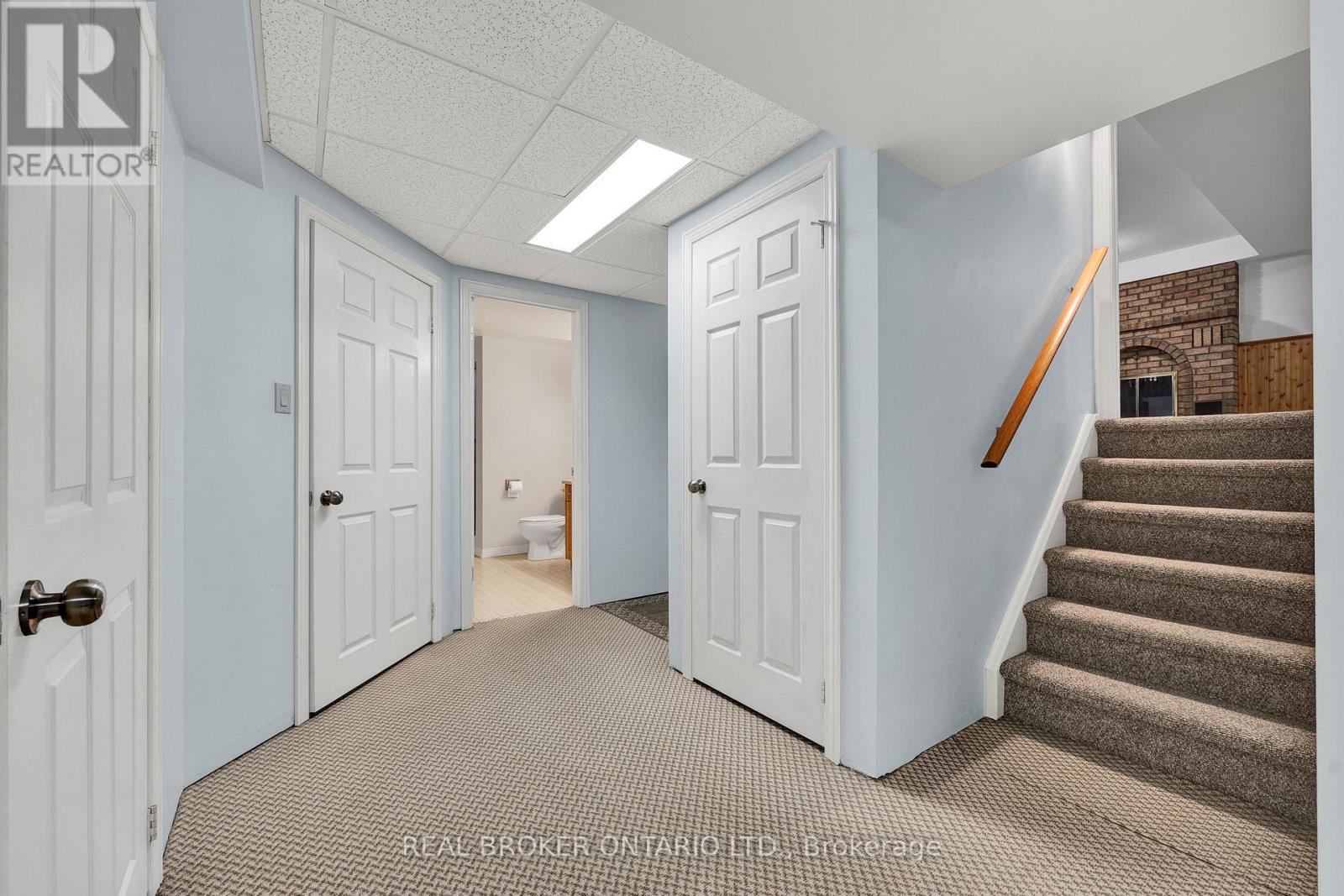 483 Northlake Drive, Waterloo, Ontario  N2V 2A4 - Photo 25 - X12181423