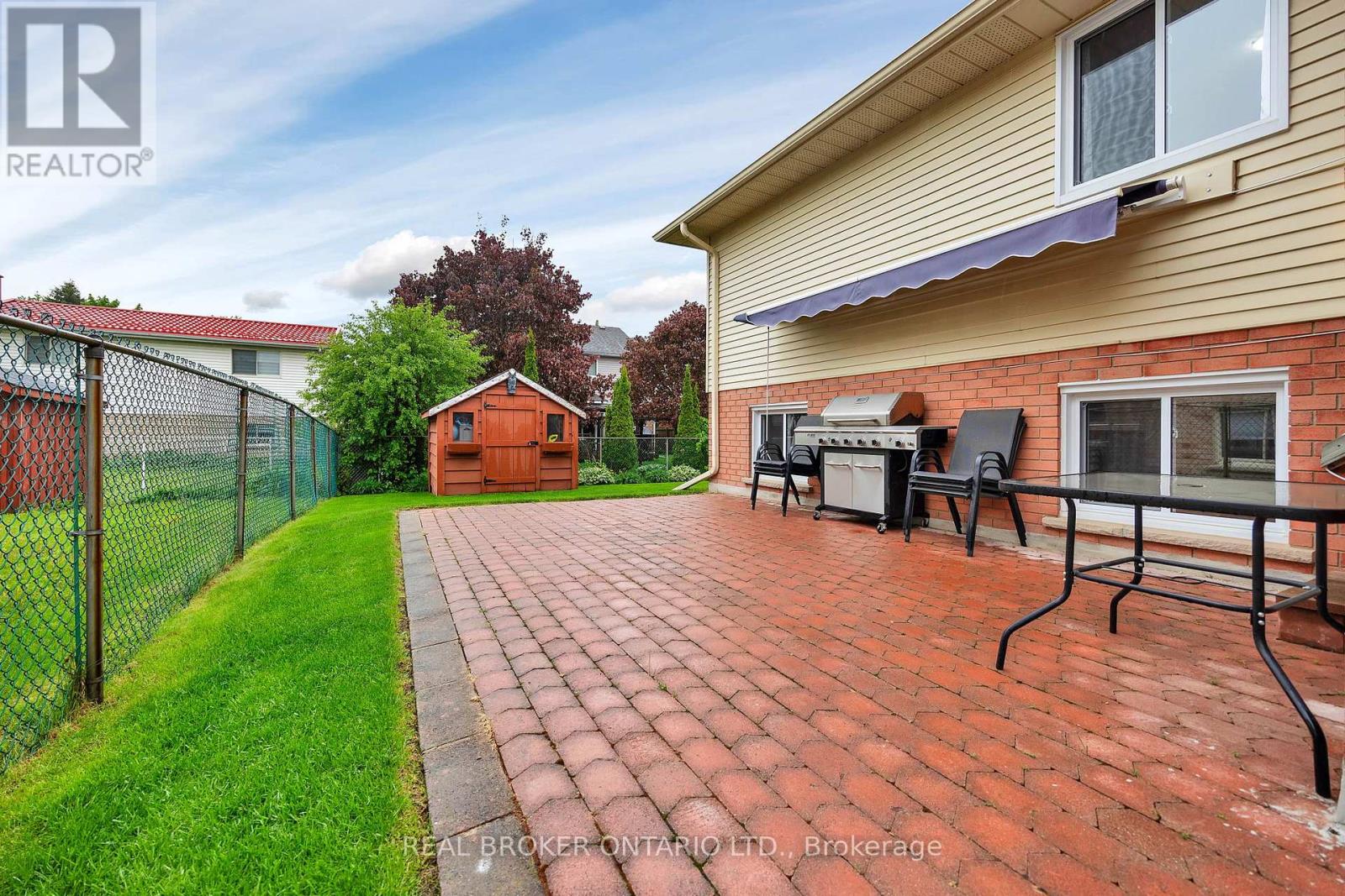 483 Northlake Drive, Waterloo, Ontario  N2V 2A4 - Photo 31 - X12181423