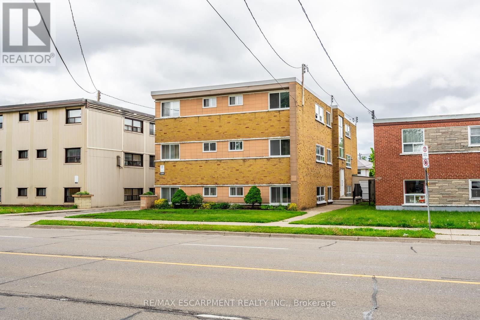 Property at 1284 FENNELL AVENUE E image 4