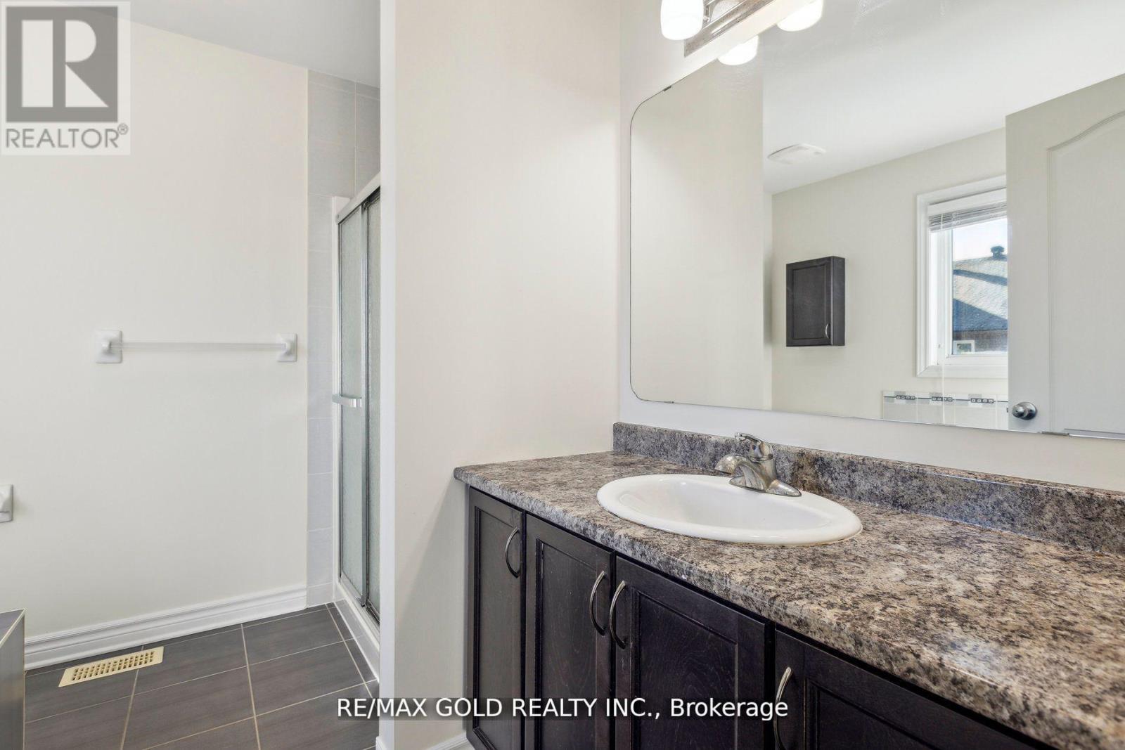 906 Verbena Crescent, Ottawa, Ontario  K1T 0K4 - Photo 26 - X12181467