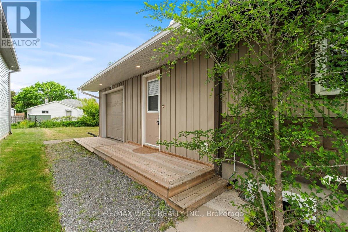 12 Mccann Street, Quinte West (Trenton Ward), Ontario  K8V 1W1 - Photo 33 - X12181474