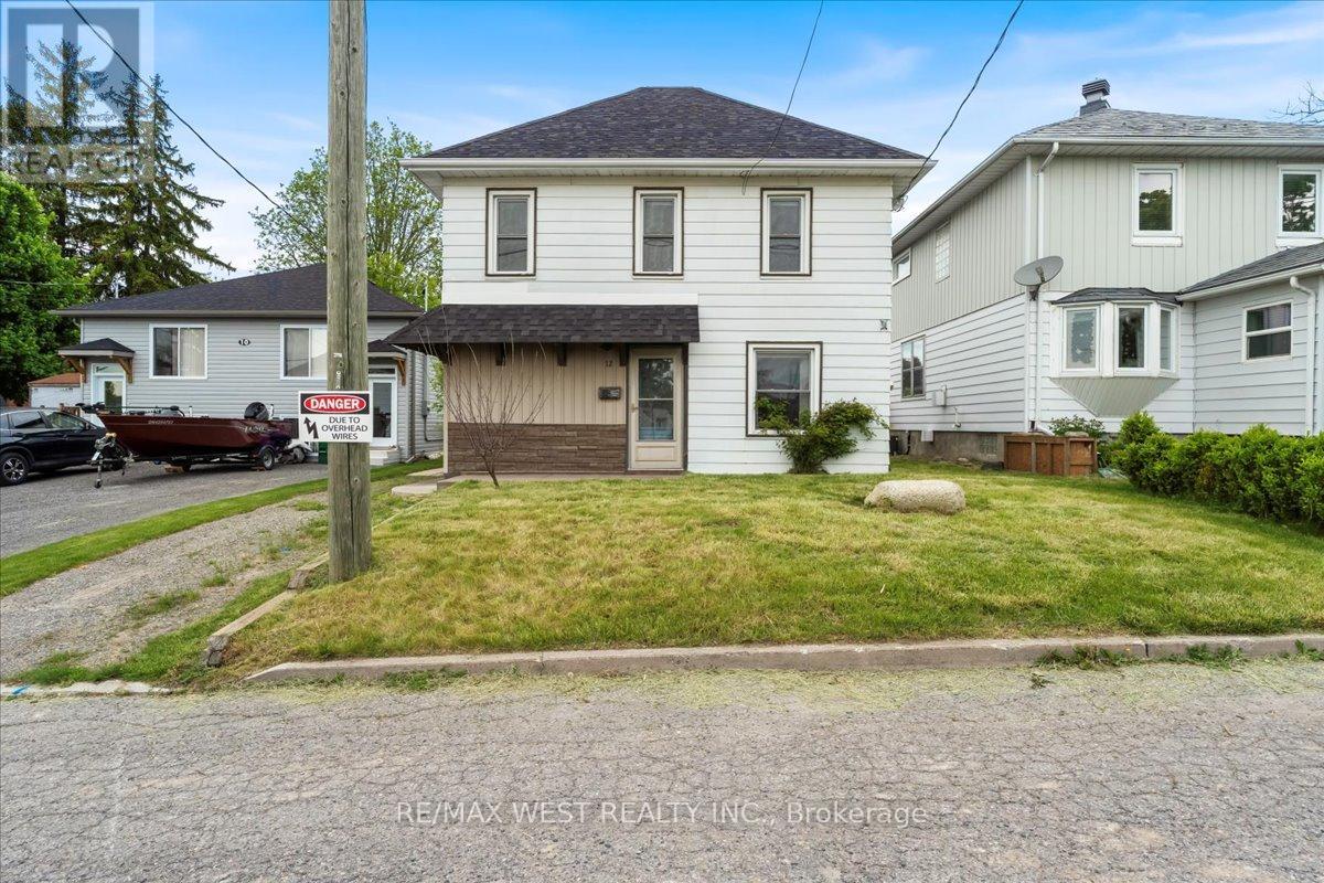 12 Mccann Street, Quinte West (Trenton Ward), Ontario  K8V 1W1 - Photo 37 - X12181474