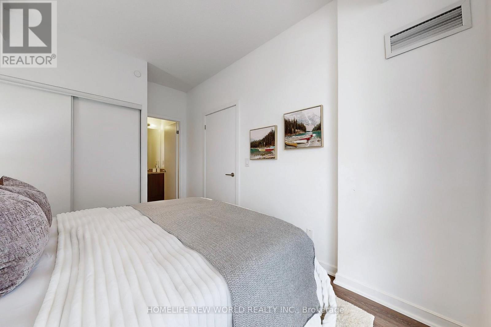 402 - 38 Forest Manor Road, Toronto (Henry Farm), Ontario  M2J 0H4 - Photo 18 - C12181483