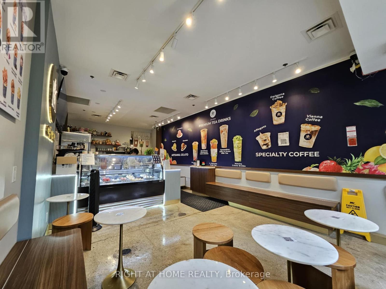 2409 Yonge Street, Toronto (Yonge-Eglinton), Ontario  M4P 2E7 - Photo 5 - C12181552