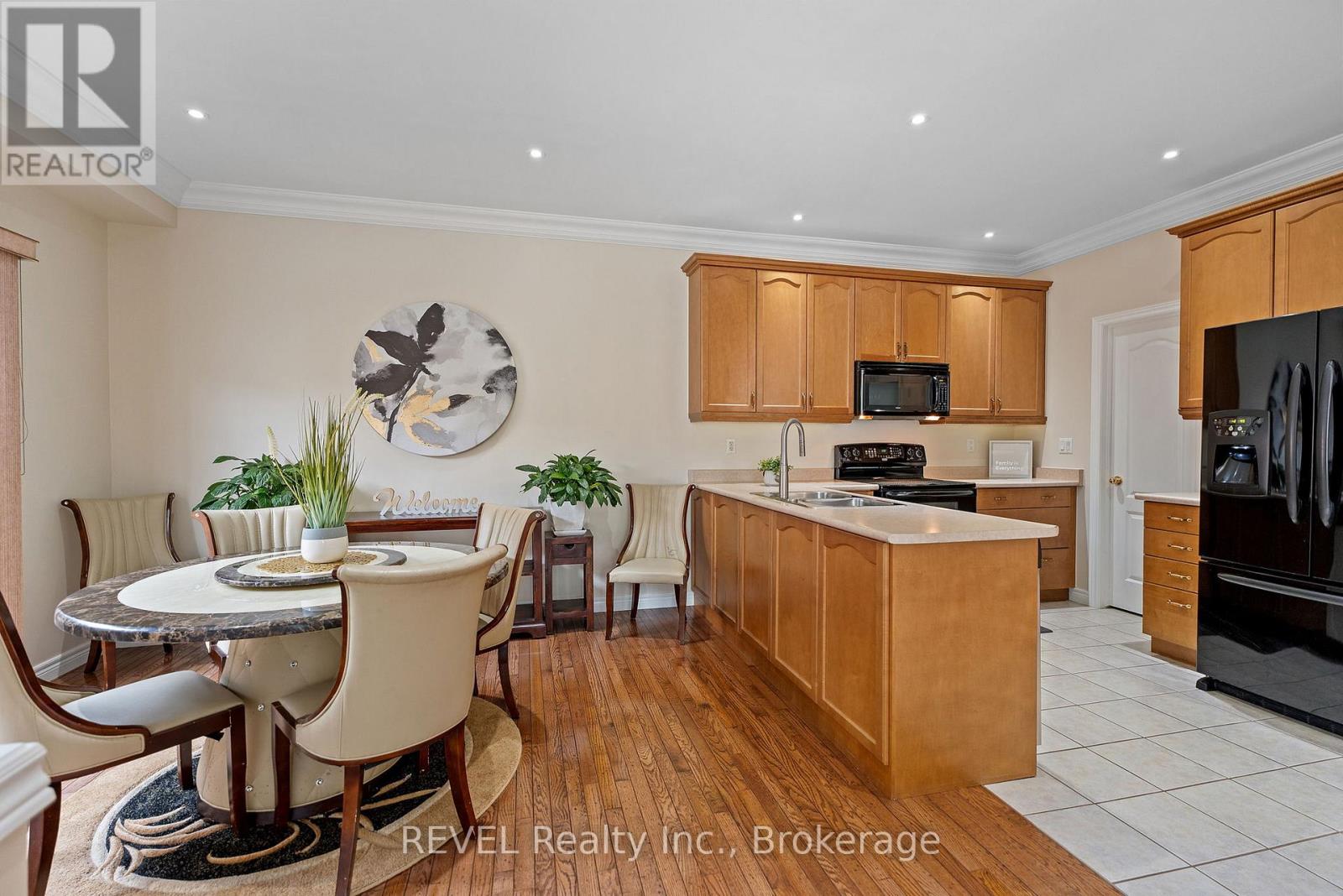 42 Vinifera Drive, Grimsby (Grimsby East), Ontario  L3M 5S1 - Photo 16 - X12181725