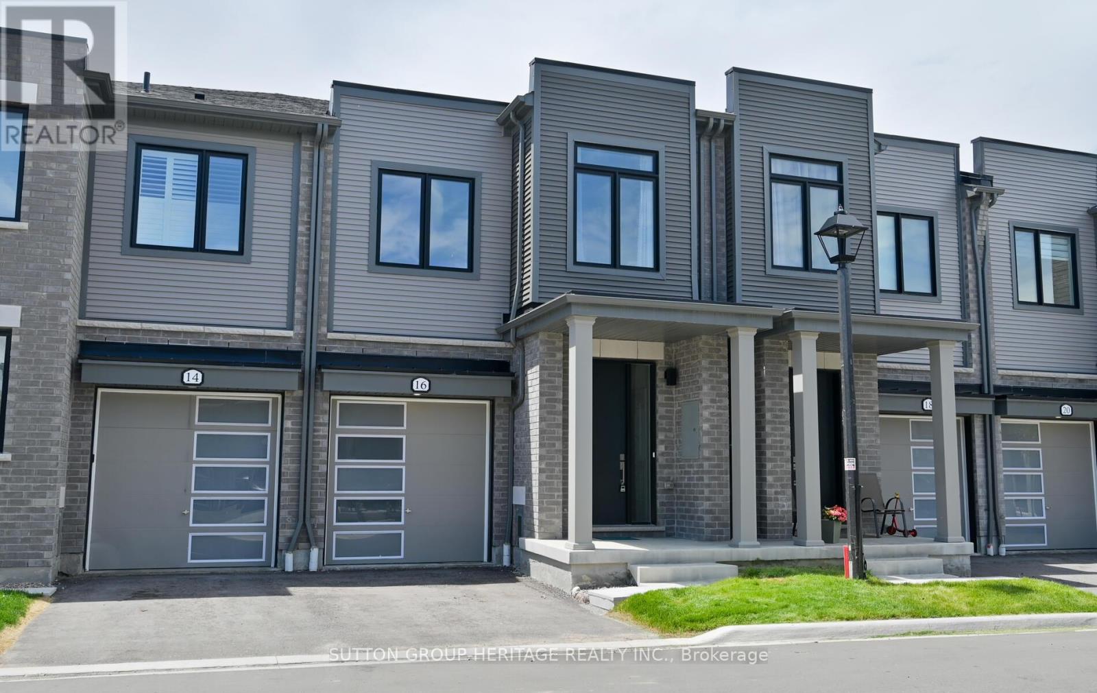 16 SORBARA WAY, Whitby, Ontario