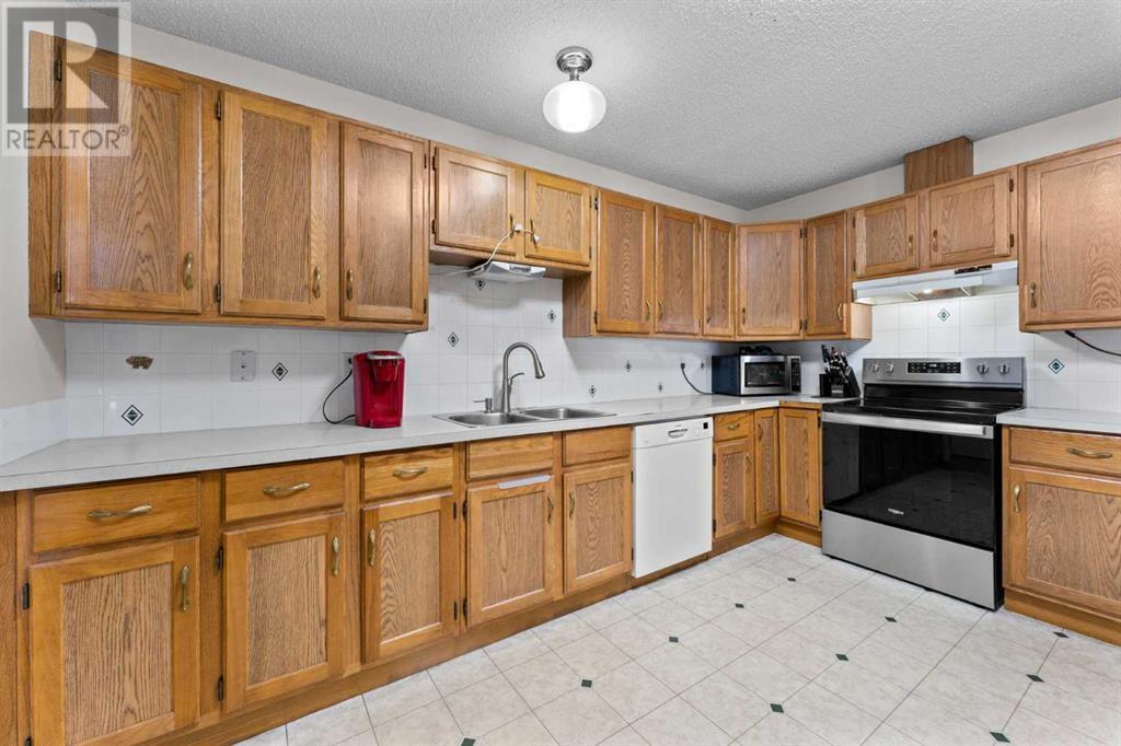 108 Beddington Circle Ne, Calgary, Alberta  T3K 1K6 - Photo 8 - A2217044