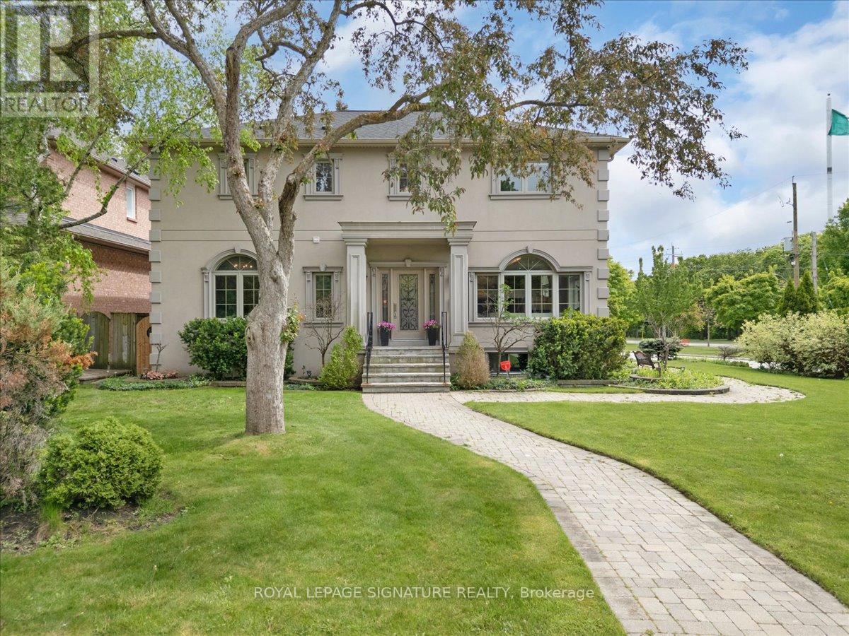 1 Marshfield Court, Toronto (Banbury-Don Mills), Ontario  M3C 2E2 - Photo 1 - C12181243