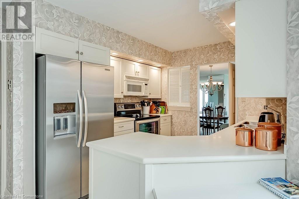 2220 Lakeshore Road Unit# 23, Burlington, Ontario  L7R 4G7 - Photo 15 - 40731010