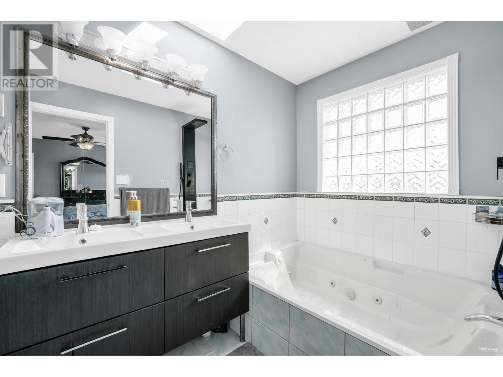 2226 Dublin Street, New Westminster, British Columbia  V3M 3B1 - Photo 27 - R3008718