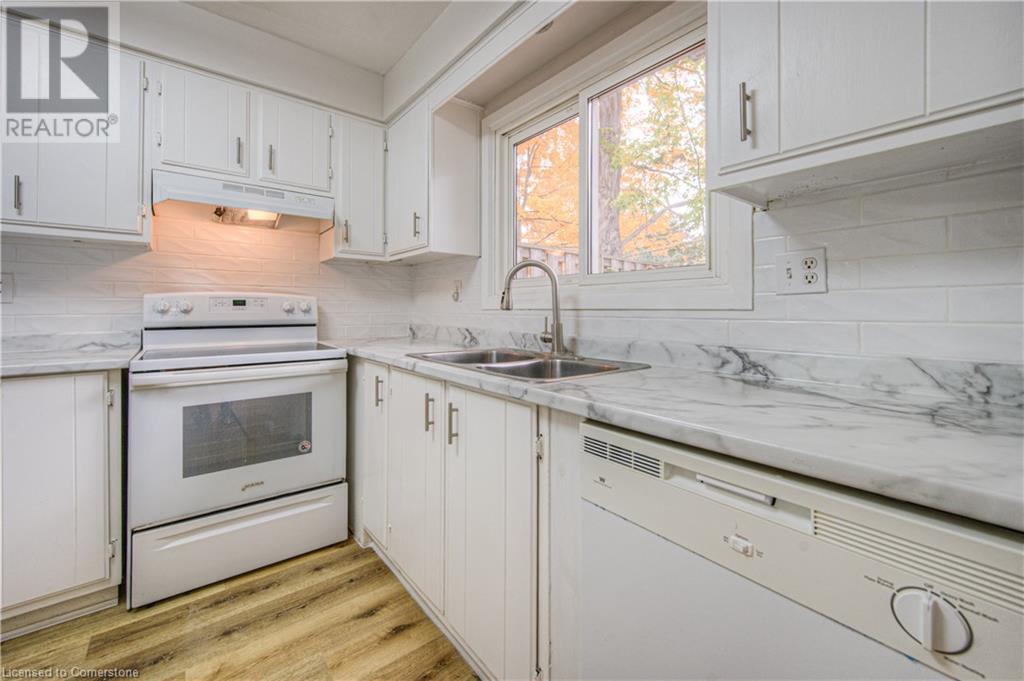 206 Green Valley Drive Unit# 9, Kitchener, Ontario  N2P 1G9 - Photo 11 - 40734875