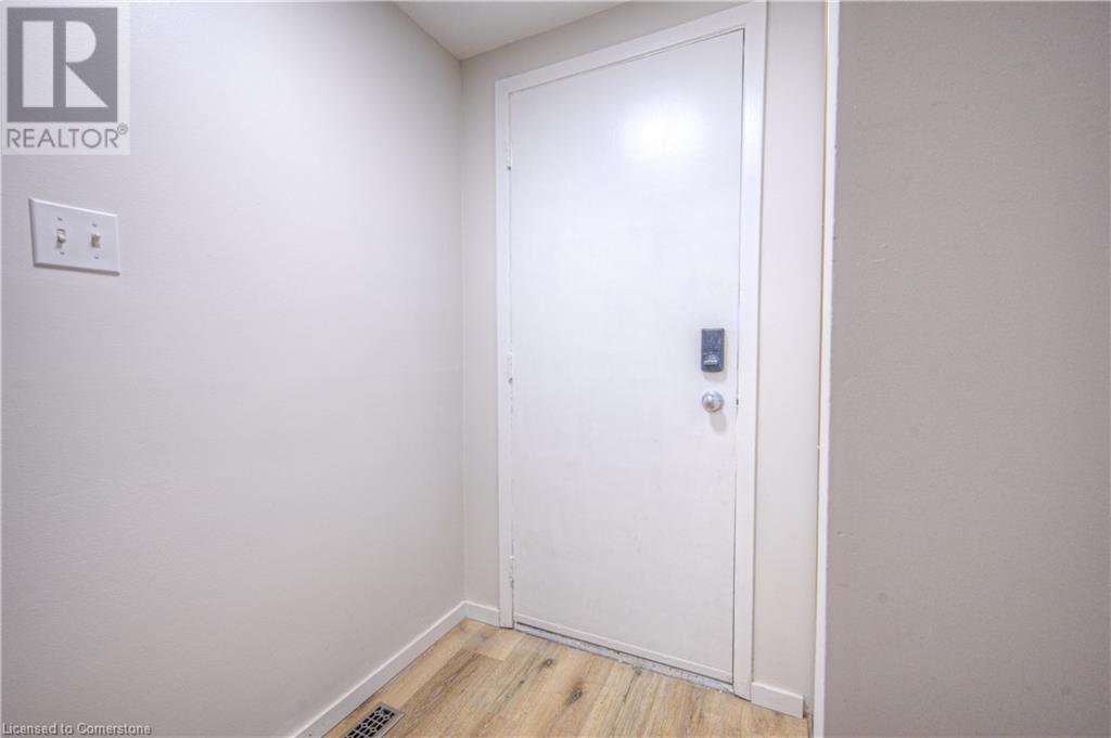 206 Green Valley Drive Unit# 9, Kitchener, Ontario  N2P 1G9 - Photo 6 - 40734875
