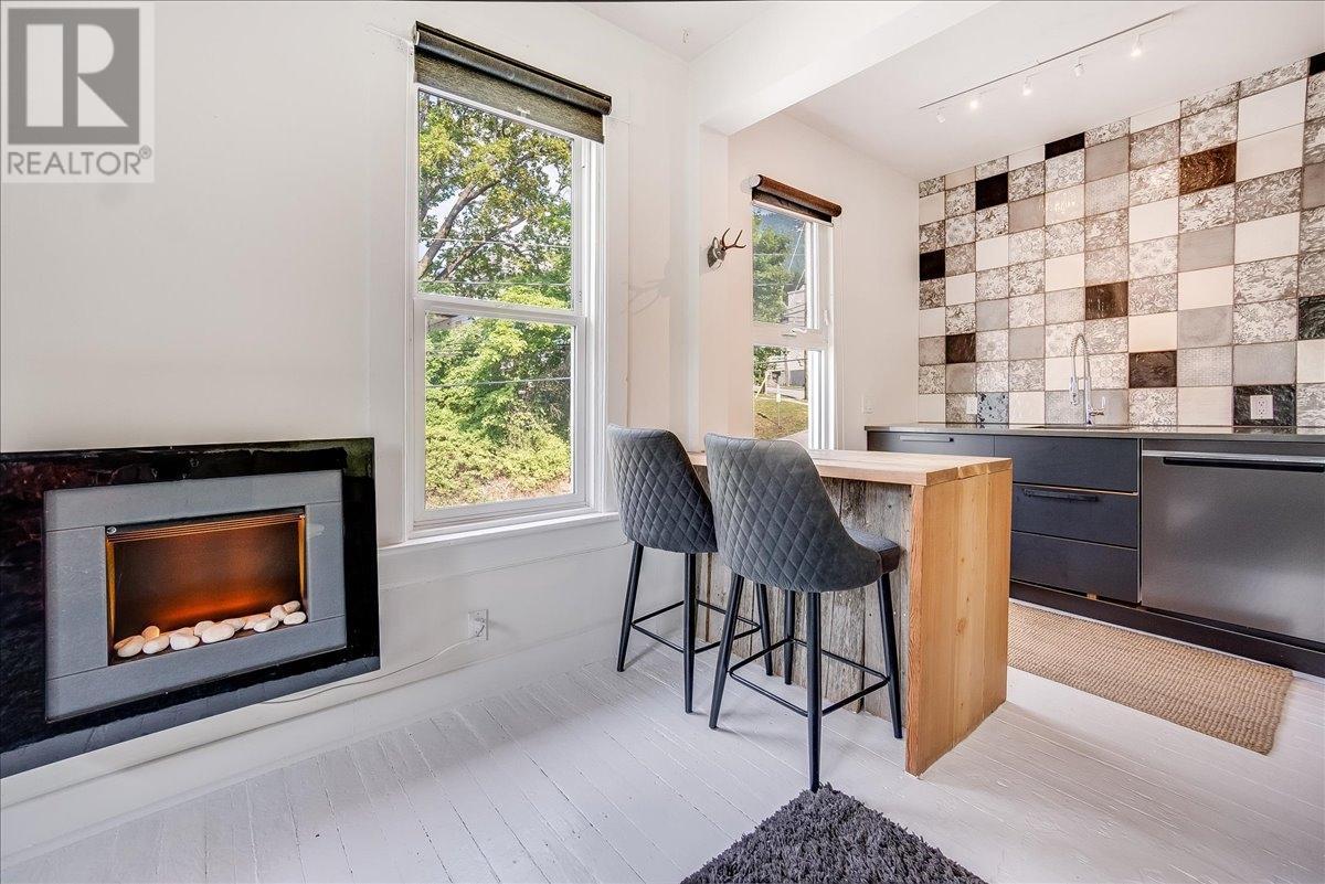 614 JOSEPHINE Street, Nelson, BC V1L1W7