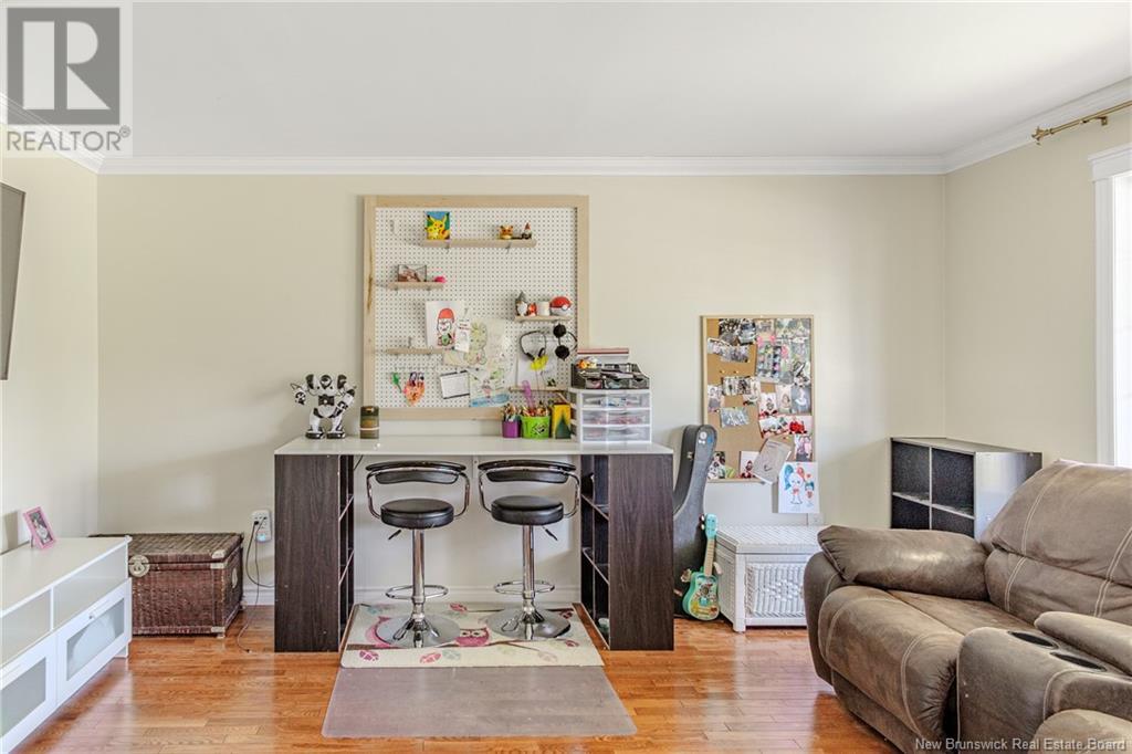 Property at 108 Cedar Ridge Boulevard image 5