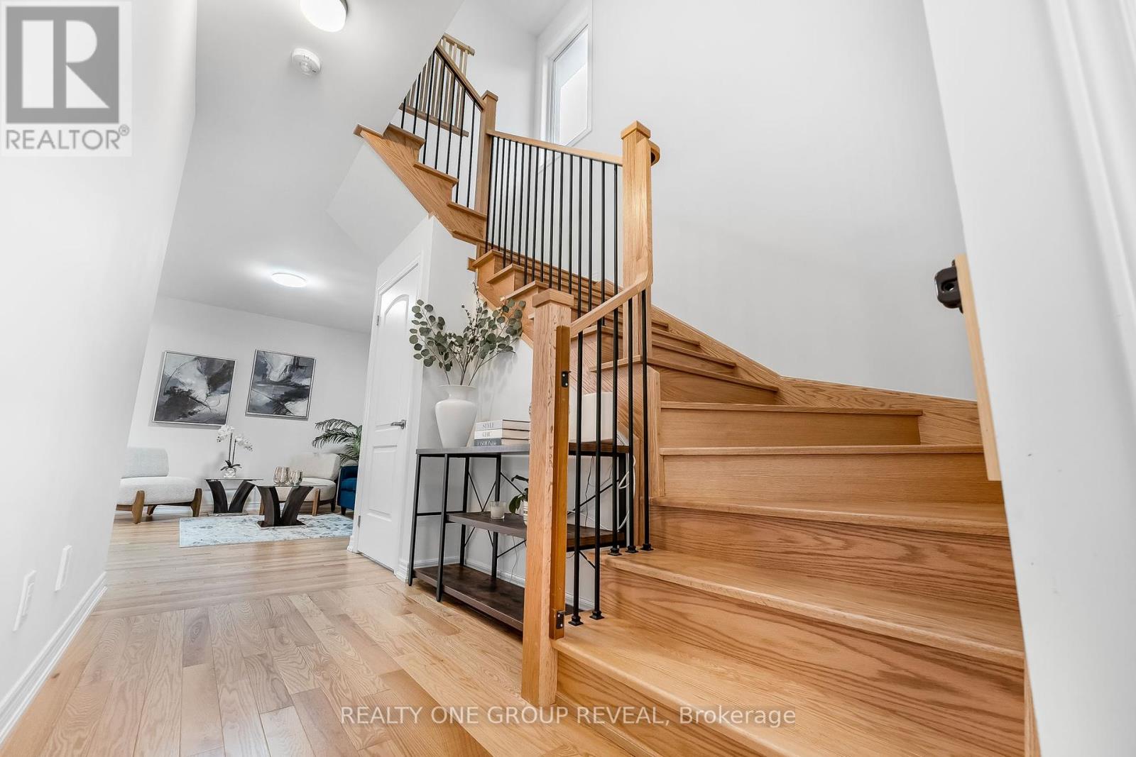 46 Busato Drive, Whitchurch-Stouffville (Stouffville), Ontario  L4A 4V4 - Photo 11 - N12181488