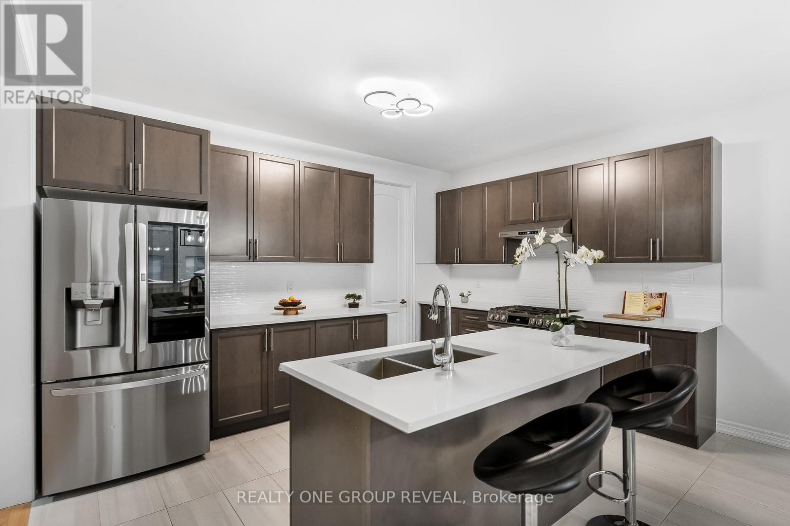 46 Busato Drive, Whitchurch-Stouffville (Stouffville), Ontario  L4A 4V4 - Photo 33 - N12181488