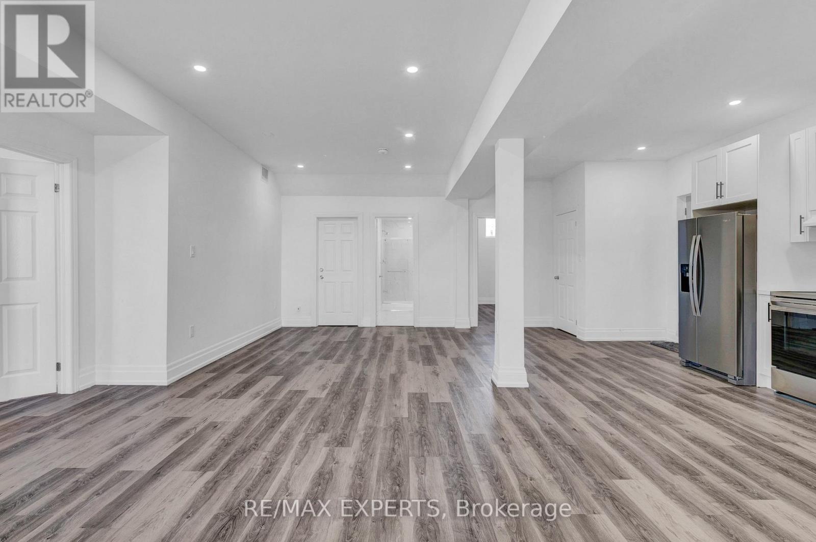 Unit 1 - 176 Dale Crescent, Bradford West Gwillimbury, Ontario  L0L 1L0 - Photo 4 - N12181492